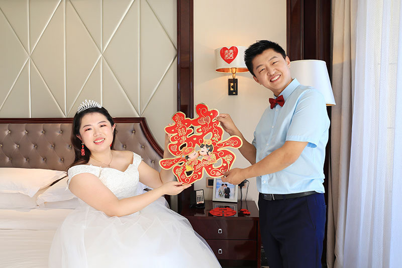三亚旅行结婚客片分享：婚房里的甜蜜！